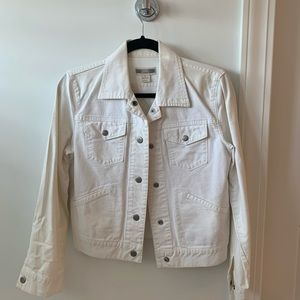 Small white jean jacket from gap